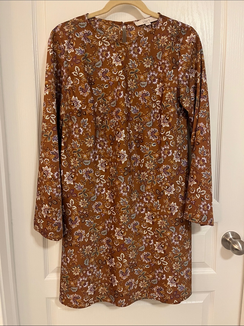LOFT Rust Brown Floral Long-Sleeve Shift Dress with Lavender Accents Size 8
